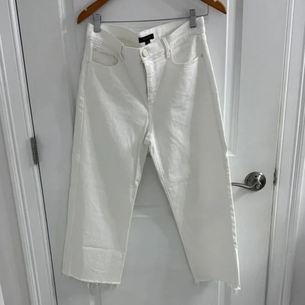 Ann Taylor Straight Cropped White Jeans With Destressed Hem, Size 8P